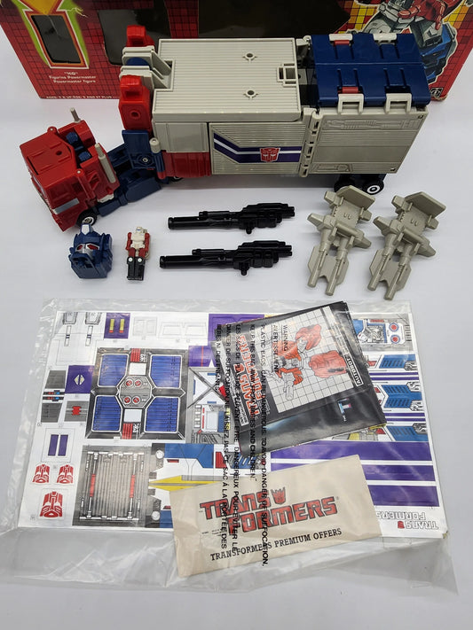 Powermaster Optimus Prime - Kang's Collectibles