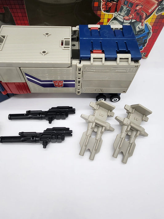 Powermaster Optimus Prime - Kang's Collectibles