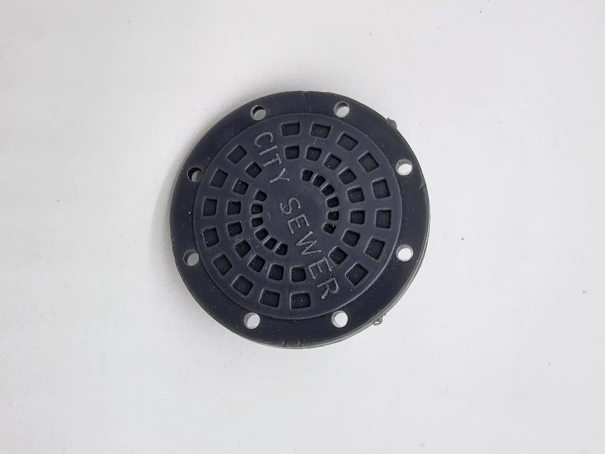 TMNT - 1988 Rocksteady City Sewer Shield - Kang's Collectibles