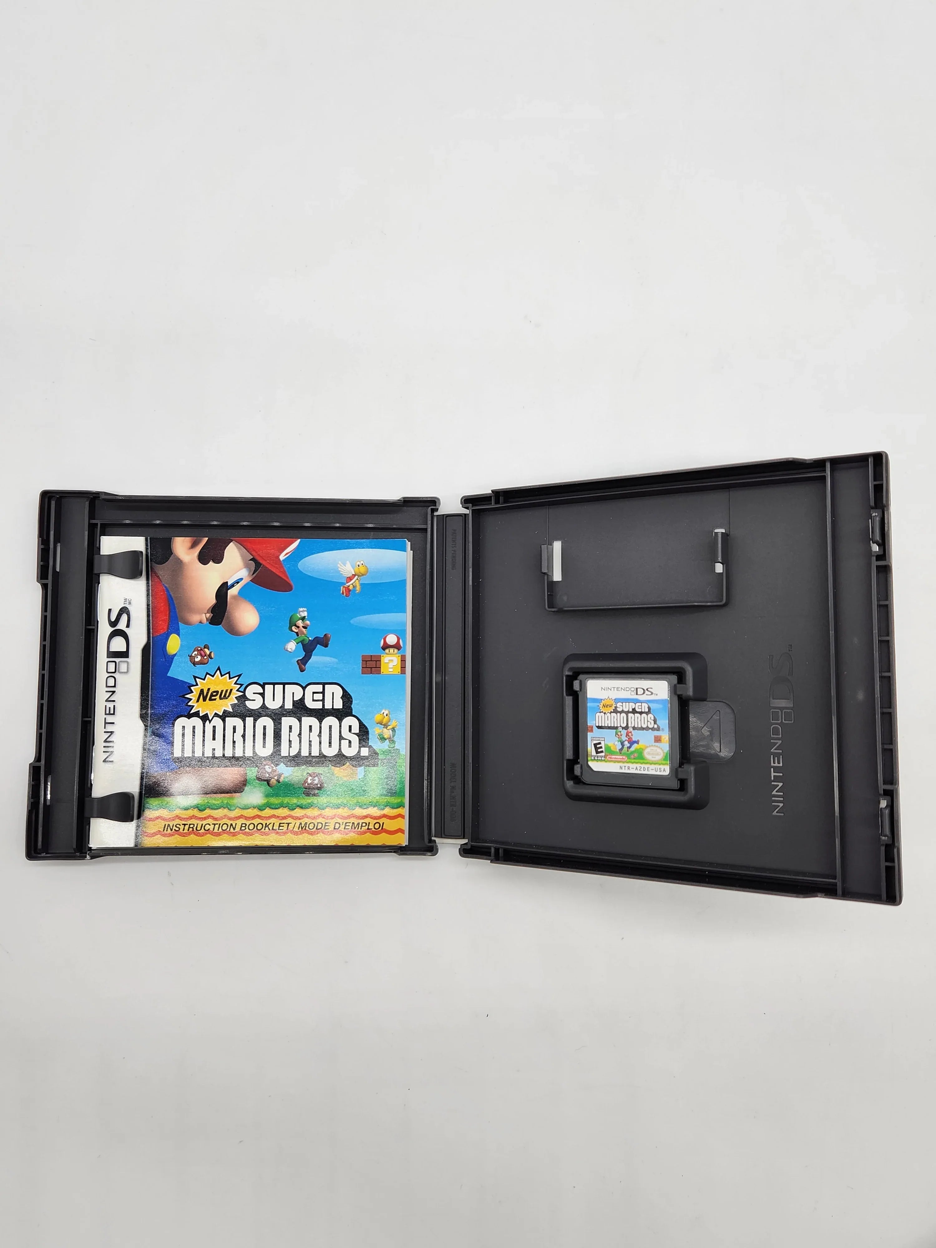 DS New Super Mario Bros. - Kang's Collectibles