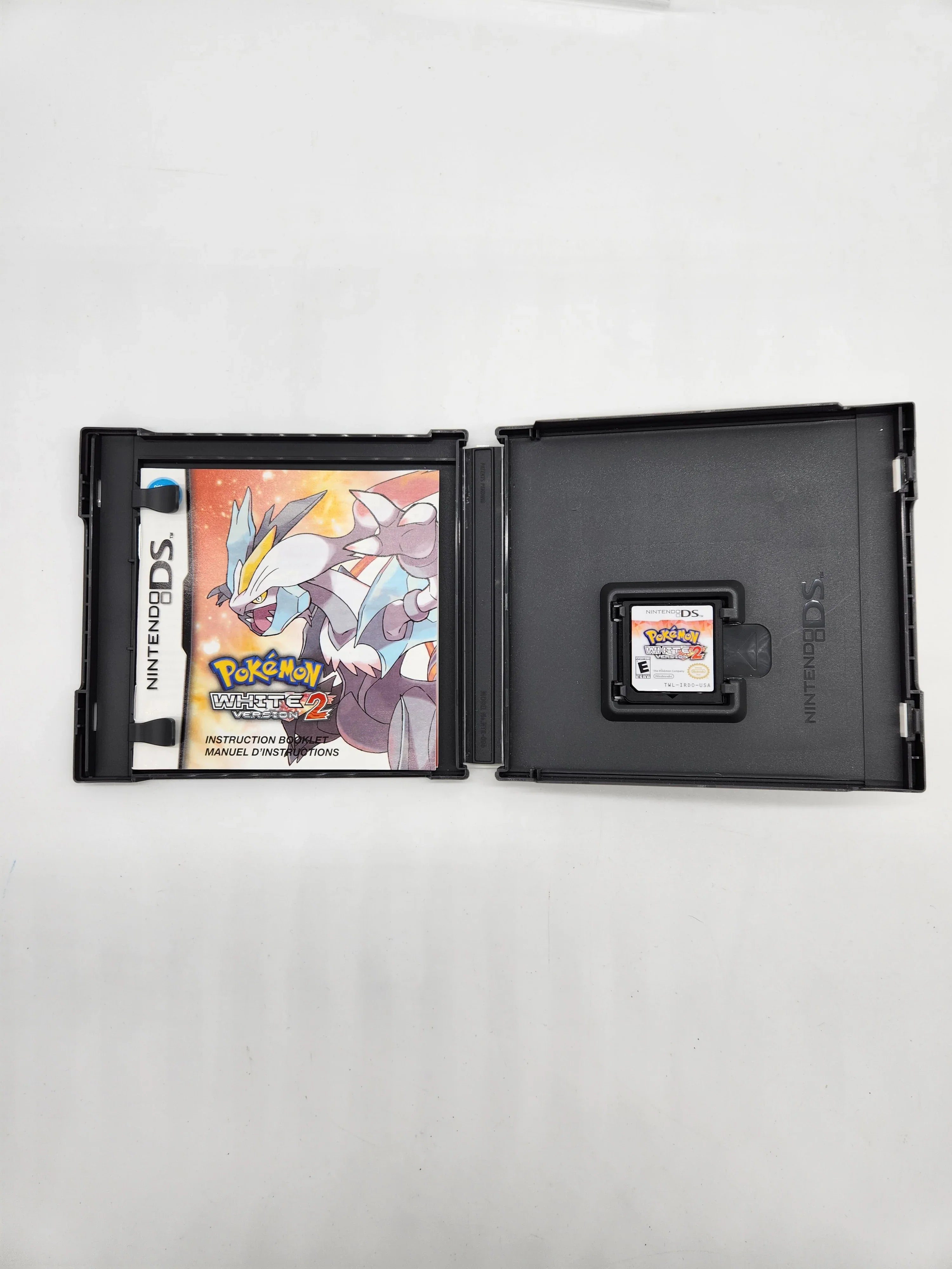 DS Pokemon White: Version 2 - Kang's Collectibles