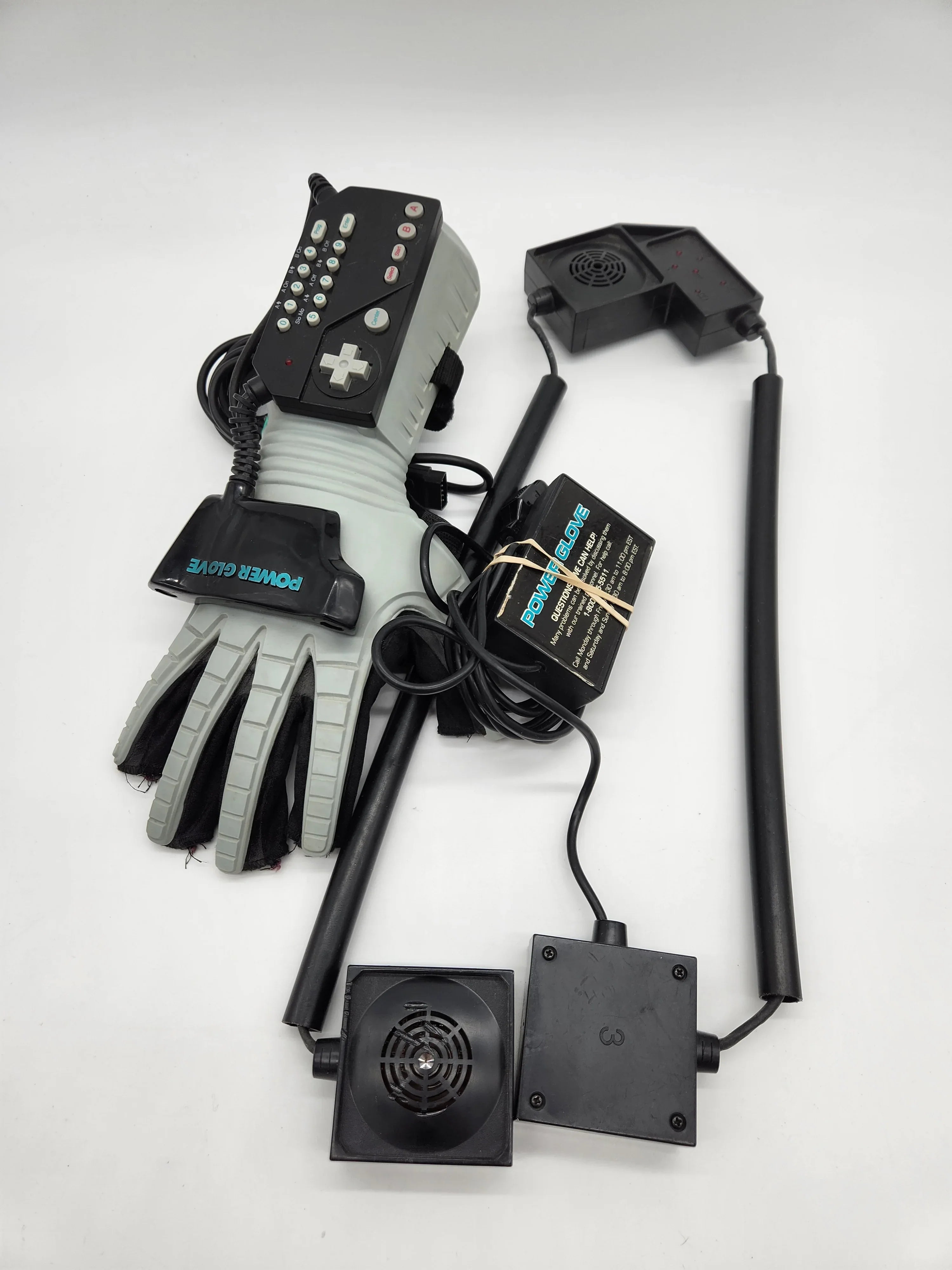 NES Power Glove - Kang's Collectibles