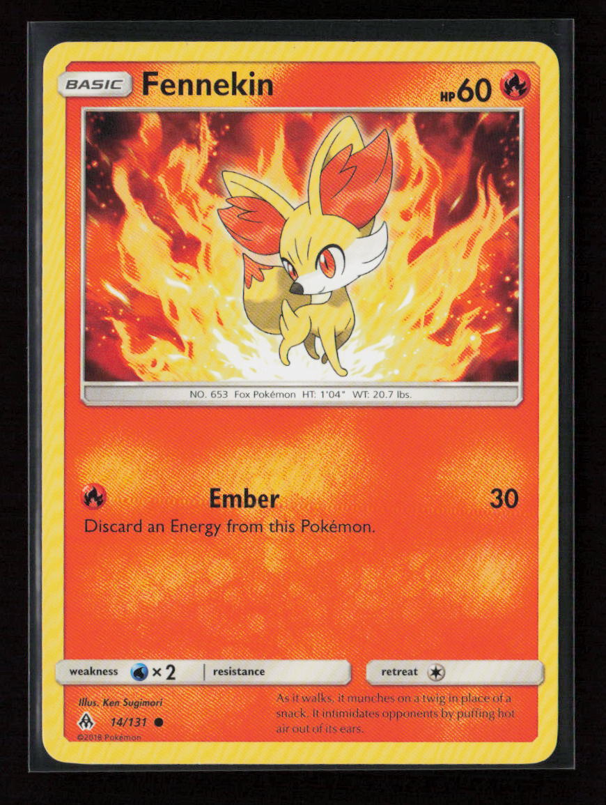 Fennekin (14) Common SM - Forbidden Light 14/131 LP