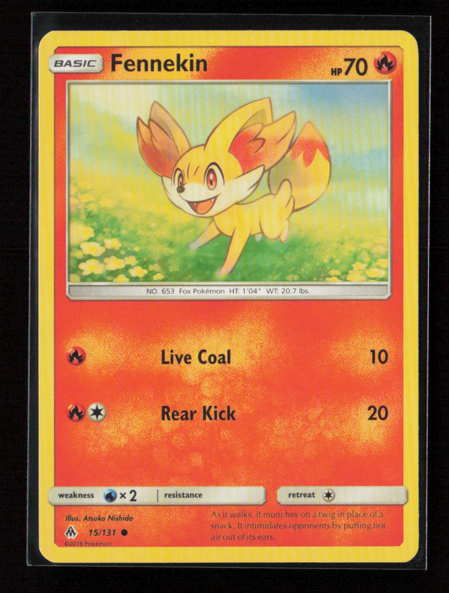 Fennekin (15) Common SM - Forbidden Light 15/131 LP