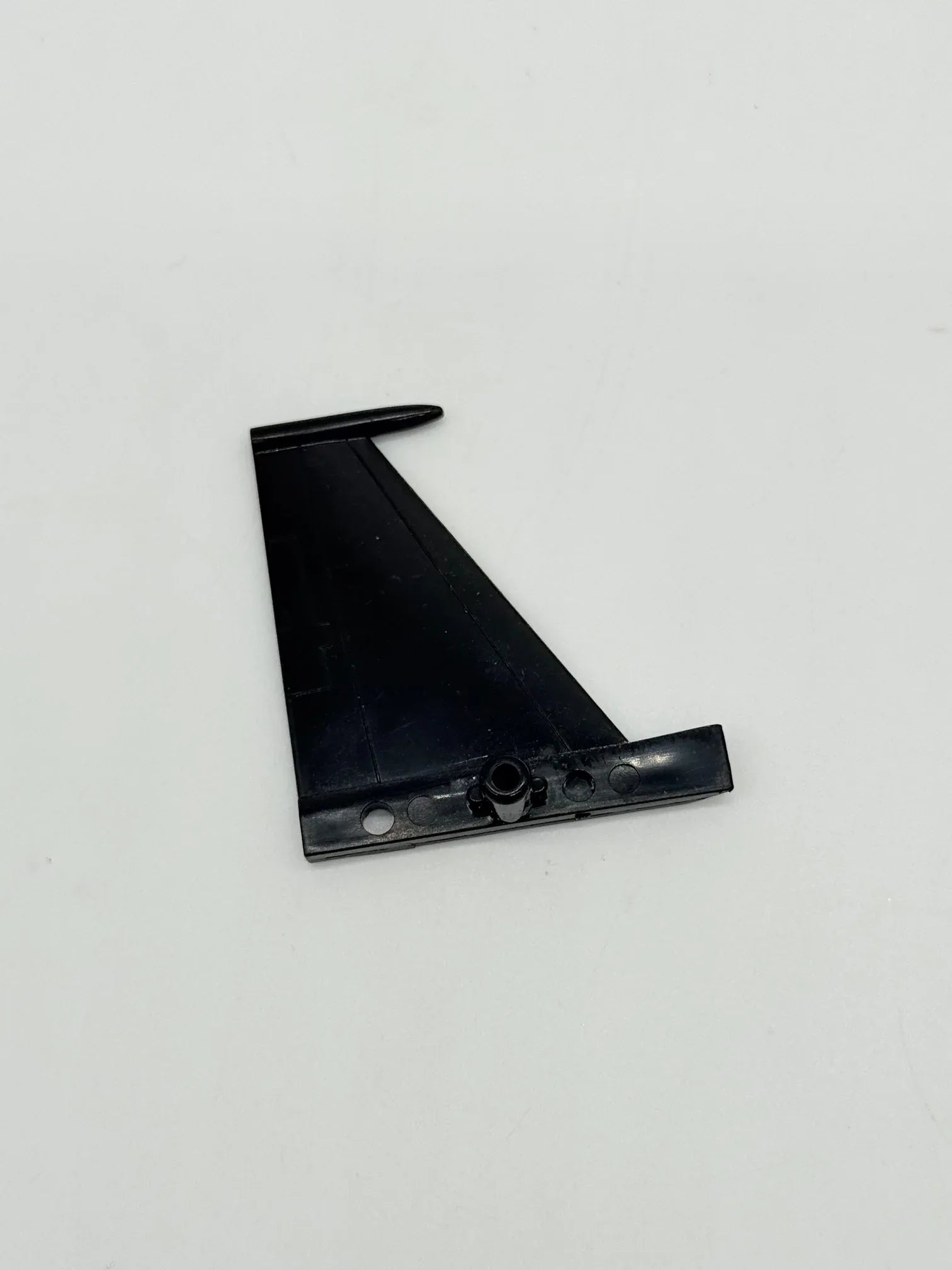 Thundercracker - Left Tail Fin - Kang's Collectibles