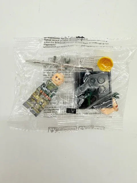 Soldier w/Bazooka Mini Fig - Sealed - Kang's Collectibles
