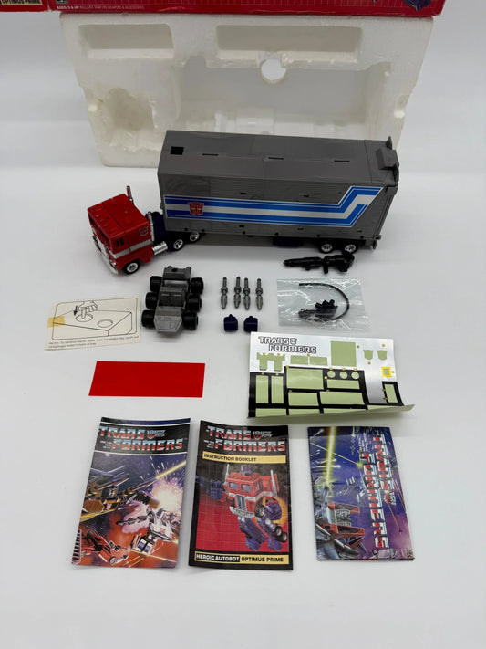 Vintage G1 Optimus Prime 1984 - 1st Edition Metal Plate Variant with Box - Kang's Collectibles