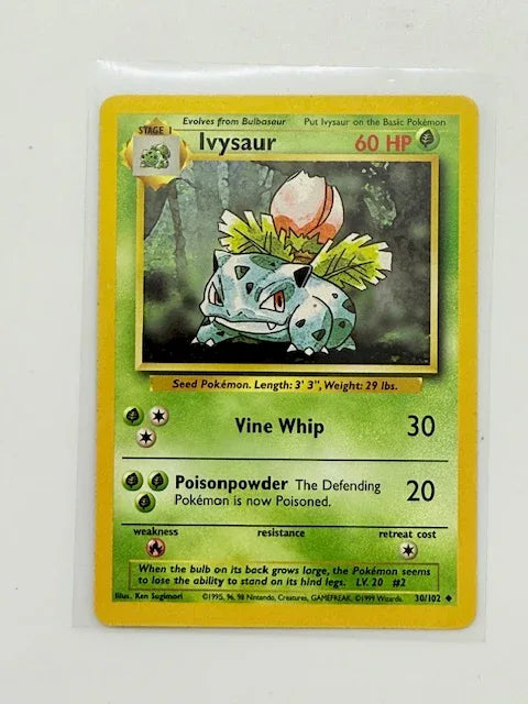 Ivysaur - Base Set #30 - Kang's Collectibles