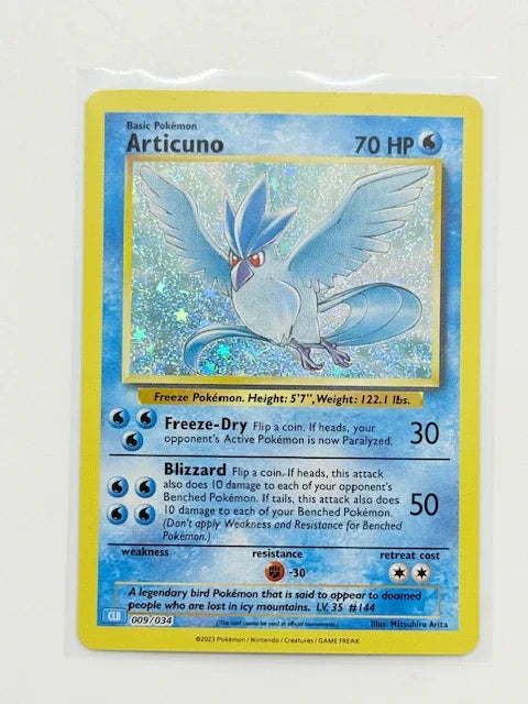 Articuno. -HOLO #009 - Kang's Collectibles