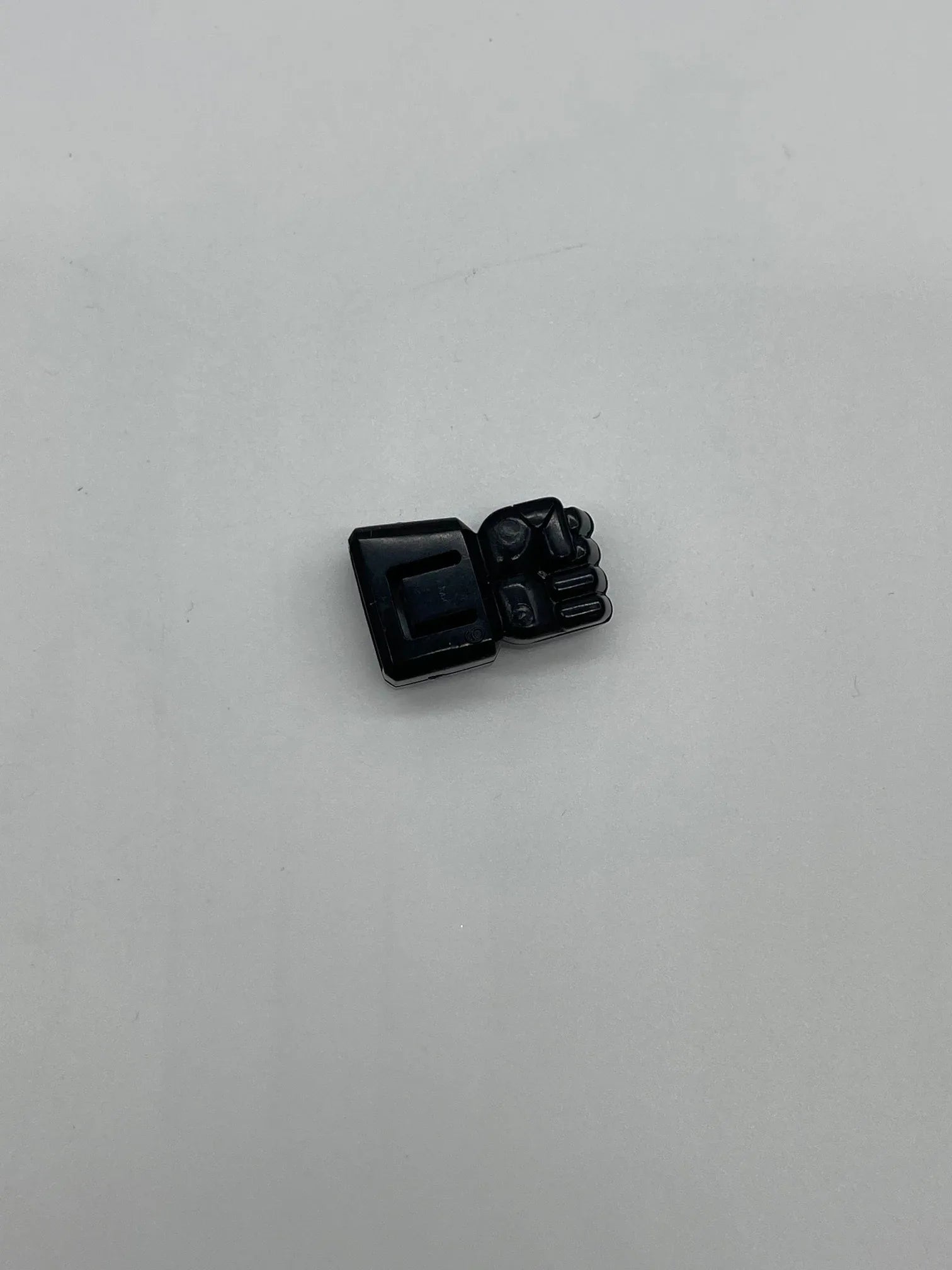 G1 Thundercracker - Left Fist - Kang's Collectibles
