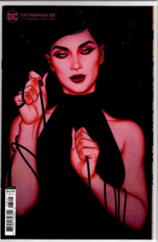 Catwoman #35 - Kang's Collectibles