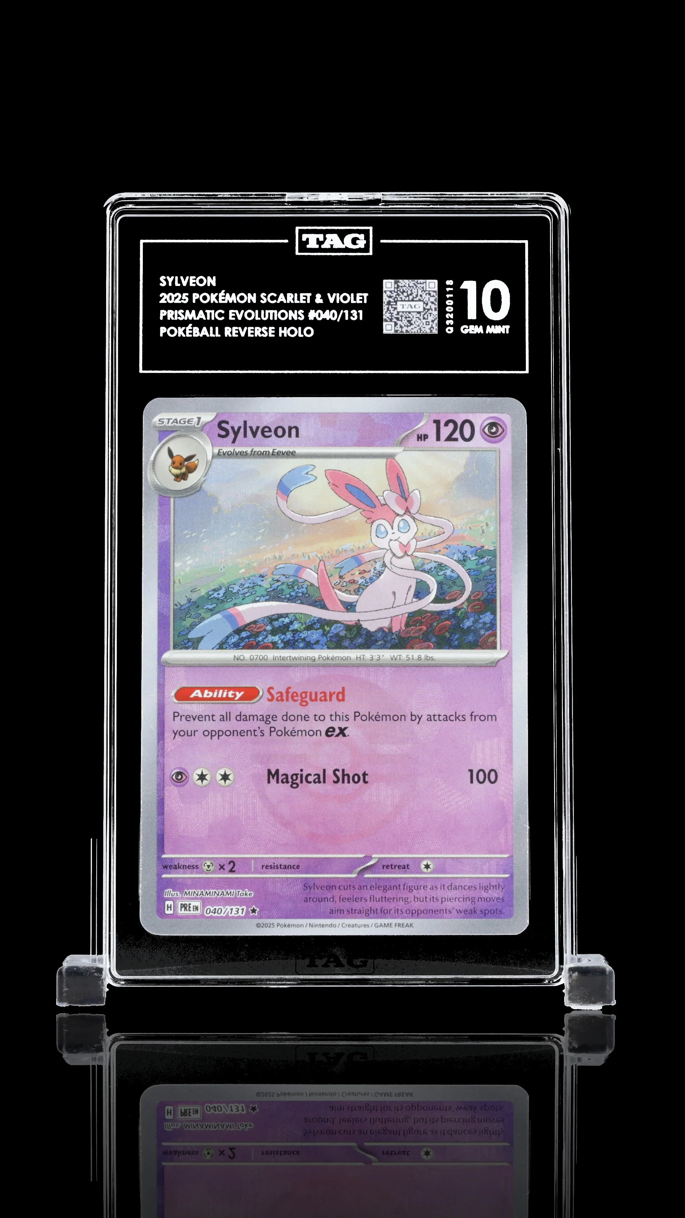 TAG 10 - Sylveon #040 - Pokeball - Kang's Collectibles