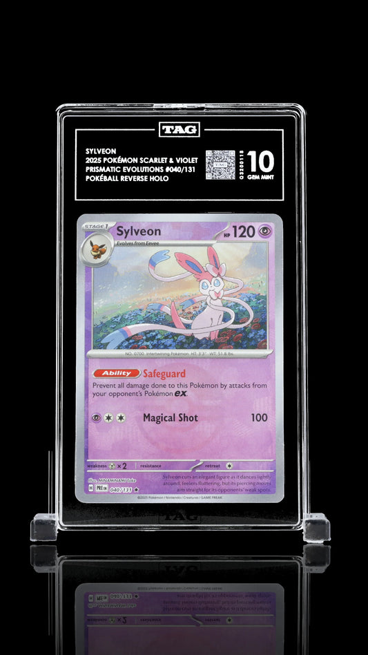 TAG 10 - Sylveon #040 - Pokeball - Kang's Collectibles