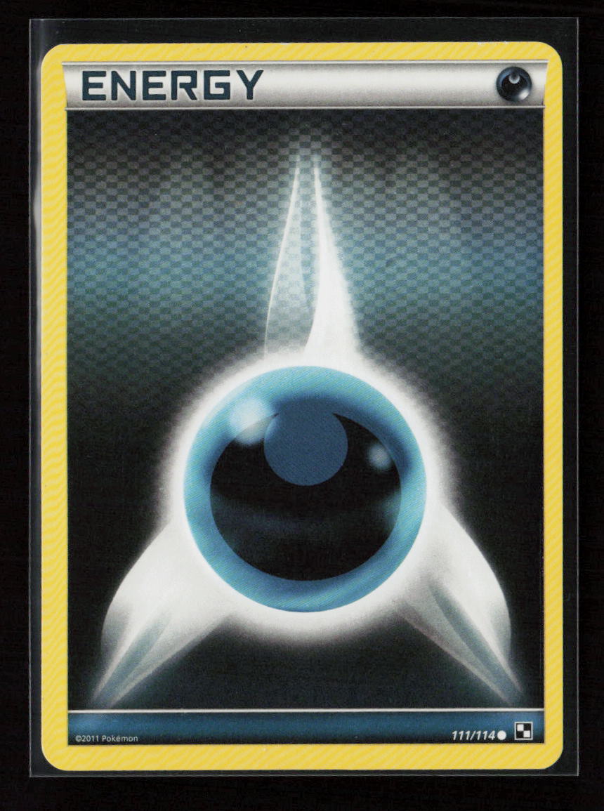 Darkness Energy (Basic) Common Black and White 111/114 NM