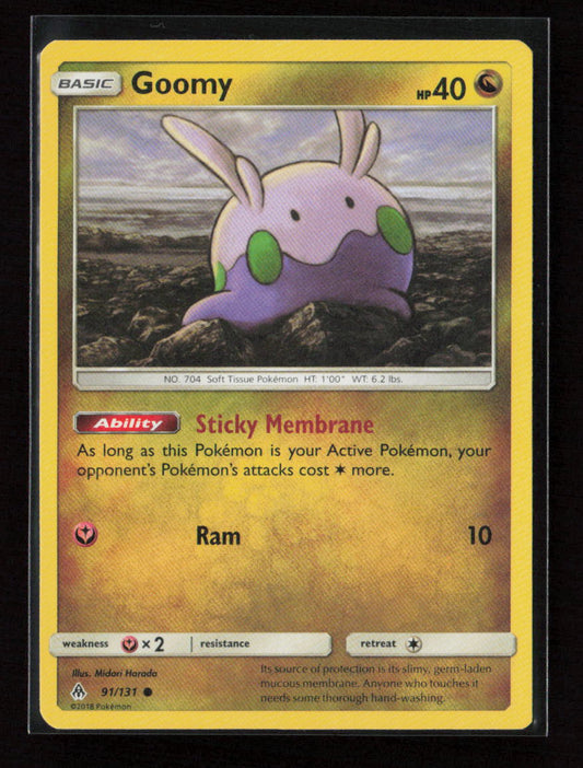 Goomy (91) Common SM - Forbidden Light 91/131 LP